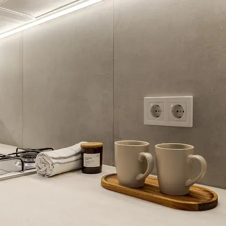 Ξενοδοχείο με διαμερίσματα Prime Rest Λβιβ